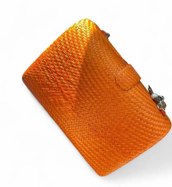 Donna Dixon Natural Straw Mini Bag with Metal Chain - Picture 2 of 3